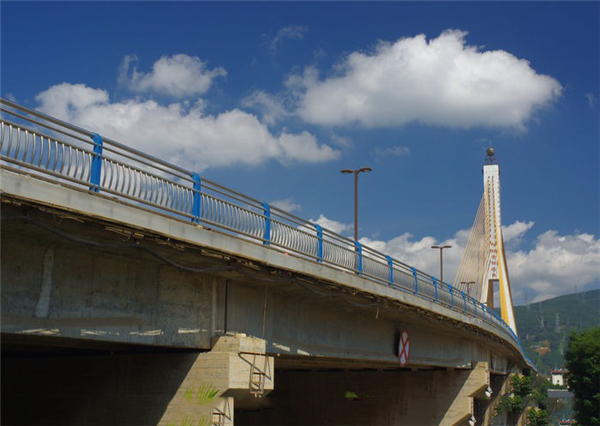 海淀304不锈钢桥梁护栏：安全、耐用与美观的完美结合