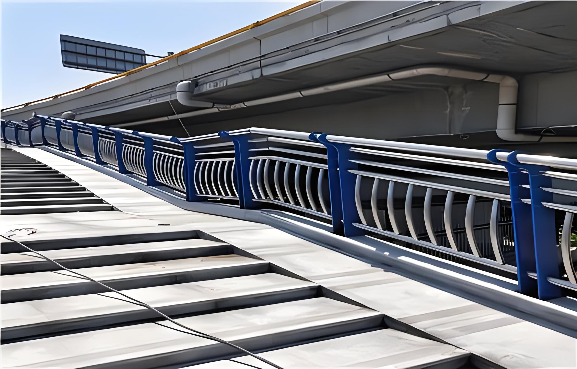 海淀不锈钢桥梁护栏维护方案：确保安全，延长使用寿命